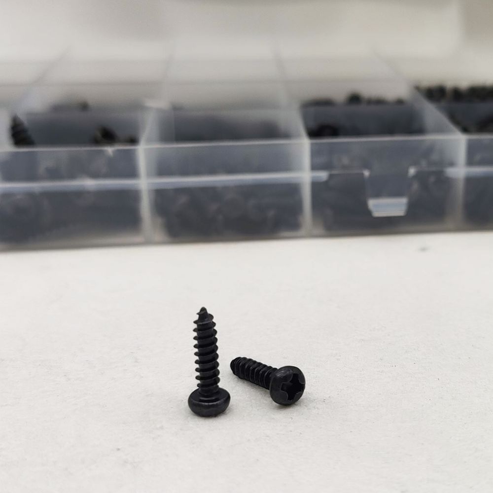 Schrauben aus schwarzem Kohlen – Electronics Repair Hobby Bewertung und Preis
